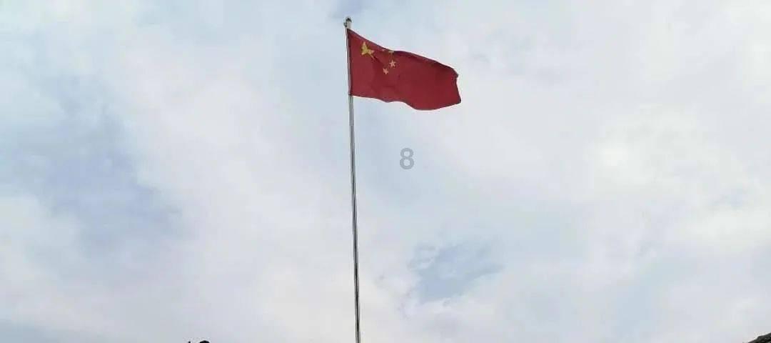 小杨哥再捧红一位网红！独创新直播体系，直播间观众瞬间10万